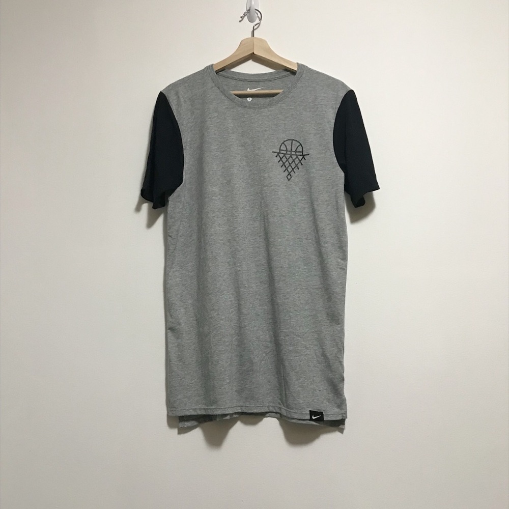 Nike Men’s Dri-Fit Basketball Hoop Graphic Tee